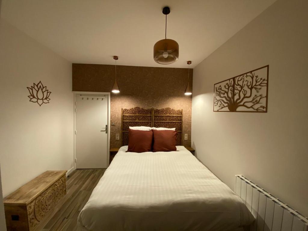 Hotel La Bonne Hotesse شامبون-سورلاك الغرفة الصورة