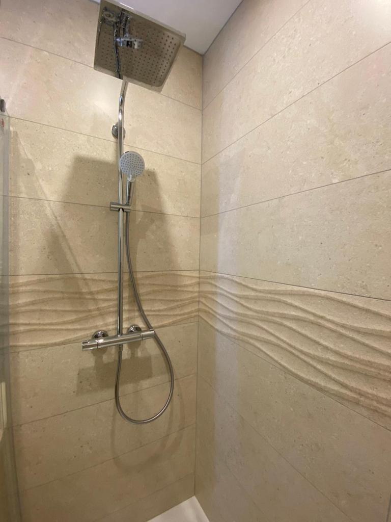 Hotel La Bonne Hotesse شامبون-سورلاك الغرفة الصورة